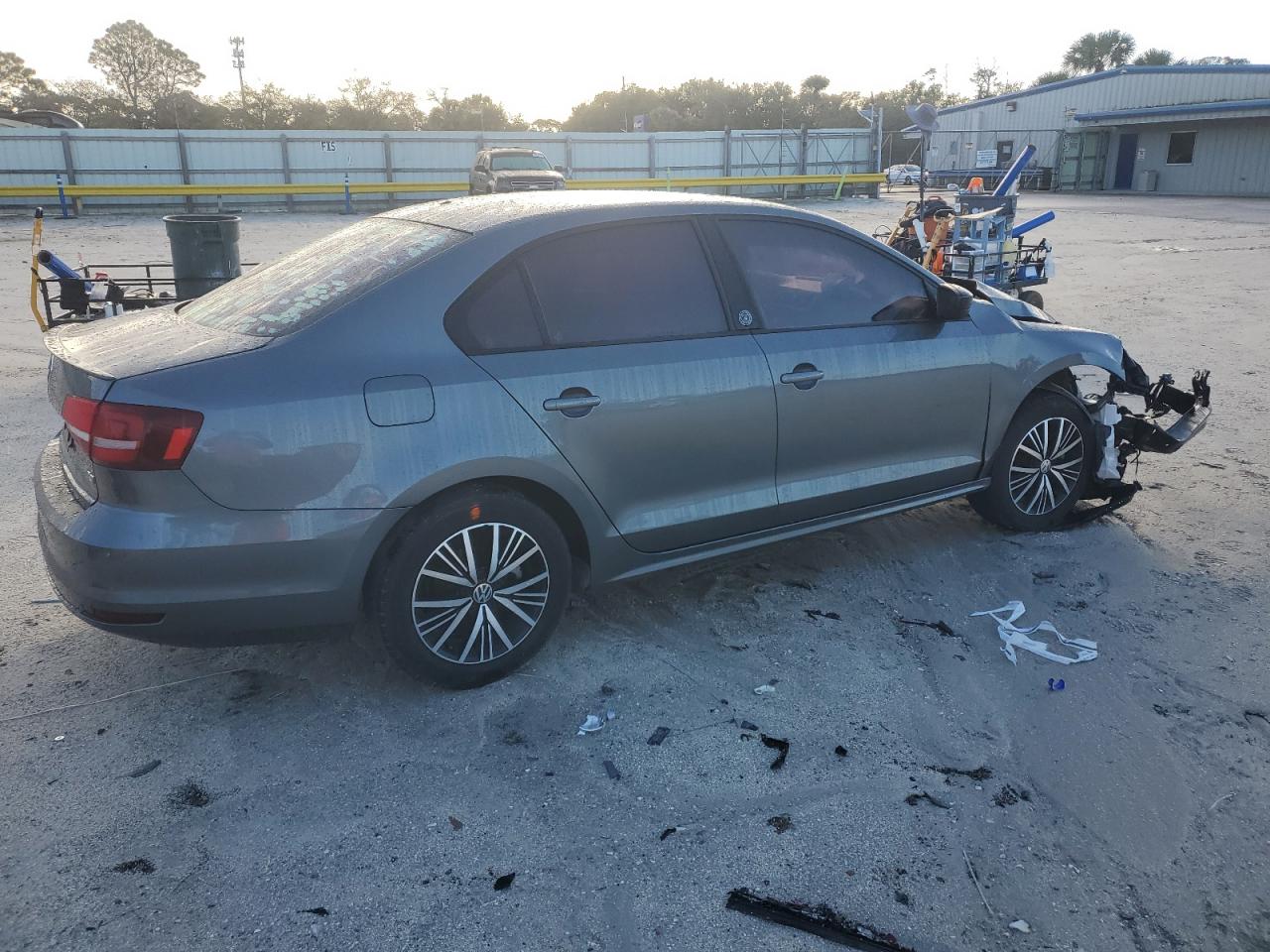 2018 Volkswagen Jetta - Image 3