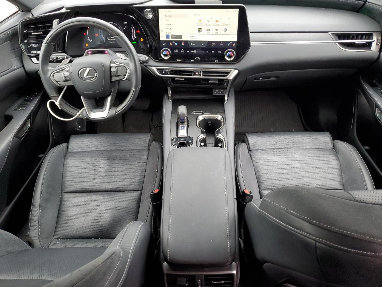 2024 Lexus RX - Image 8