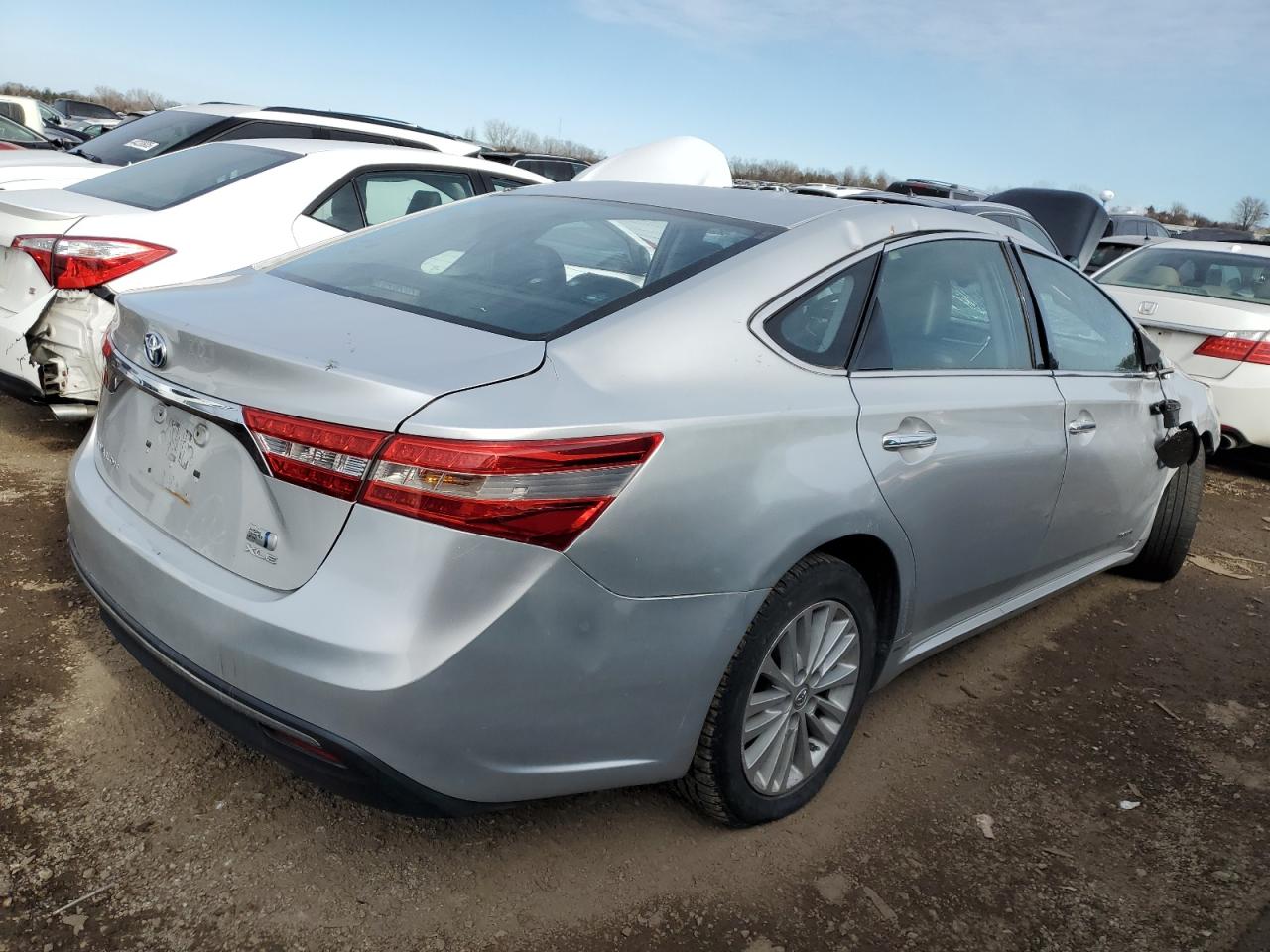2014 Toyota Avalon - Image 3