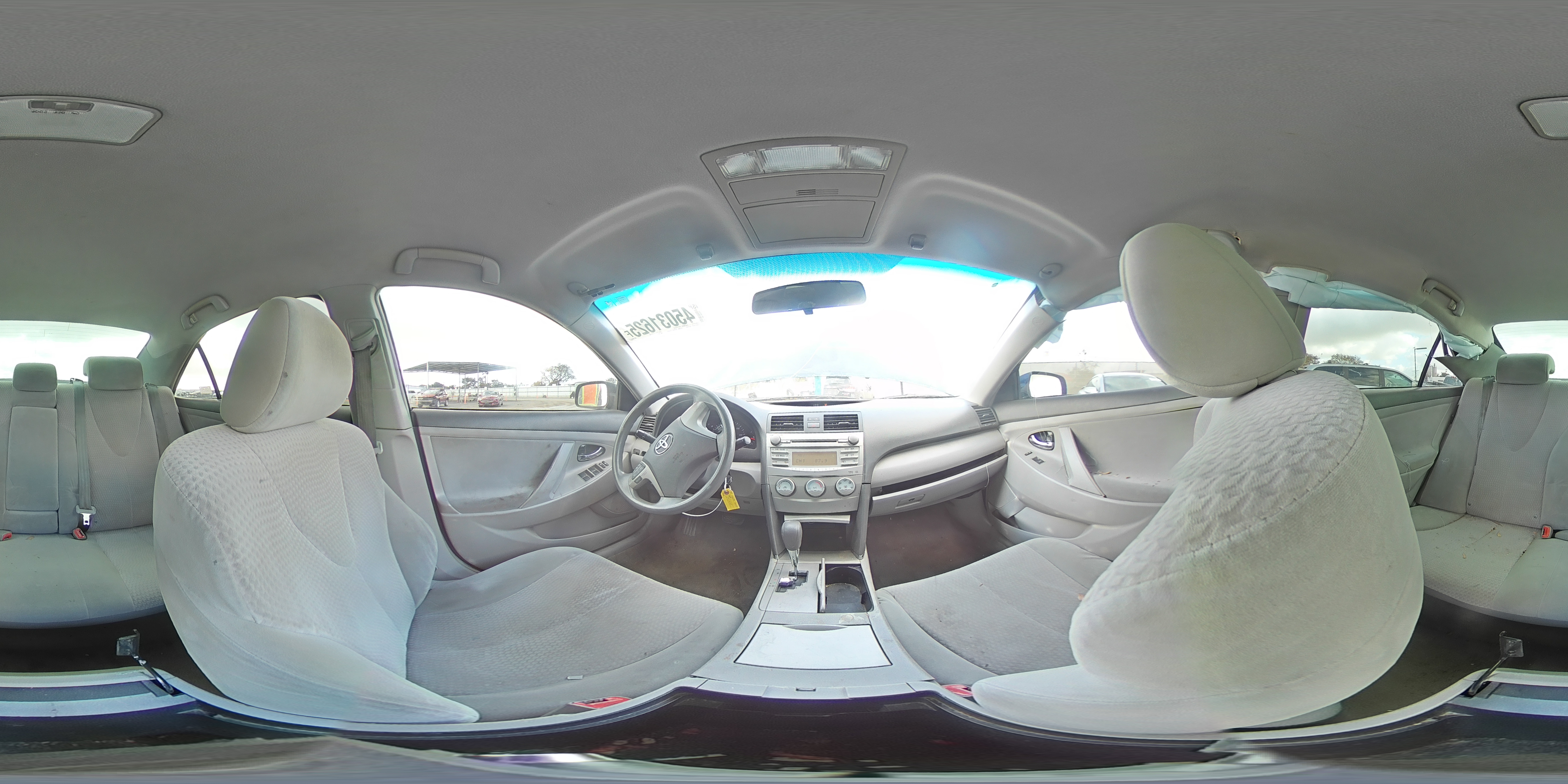 2011 Toyota Camry - Image 13