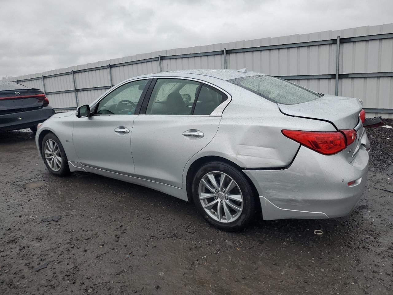 2017 Infiniti Q50 - Image 2