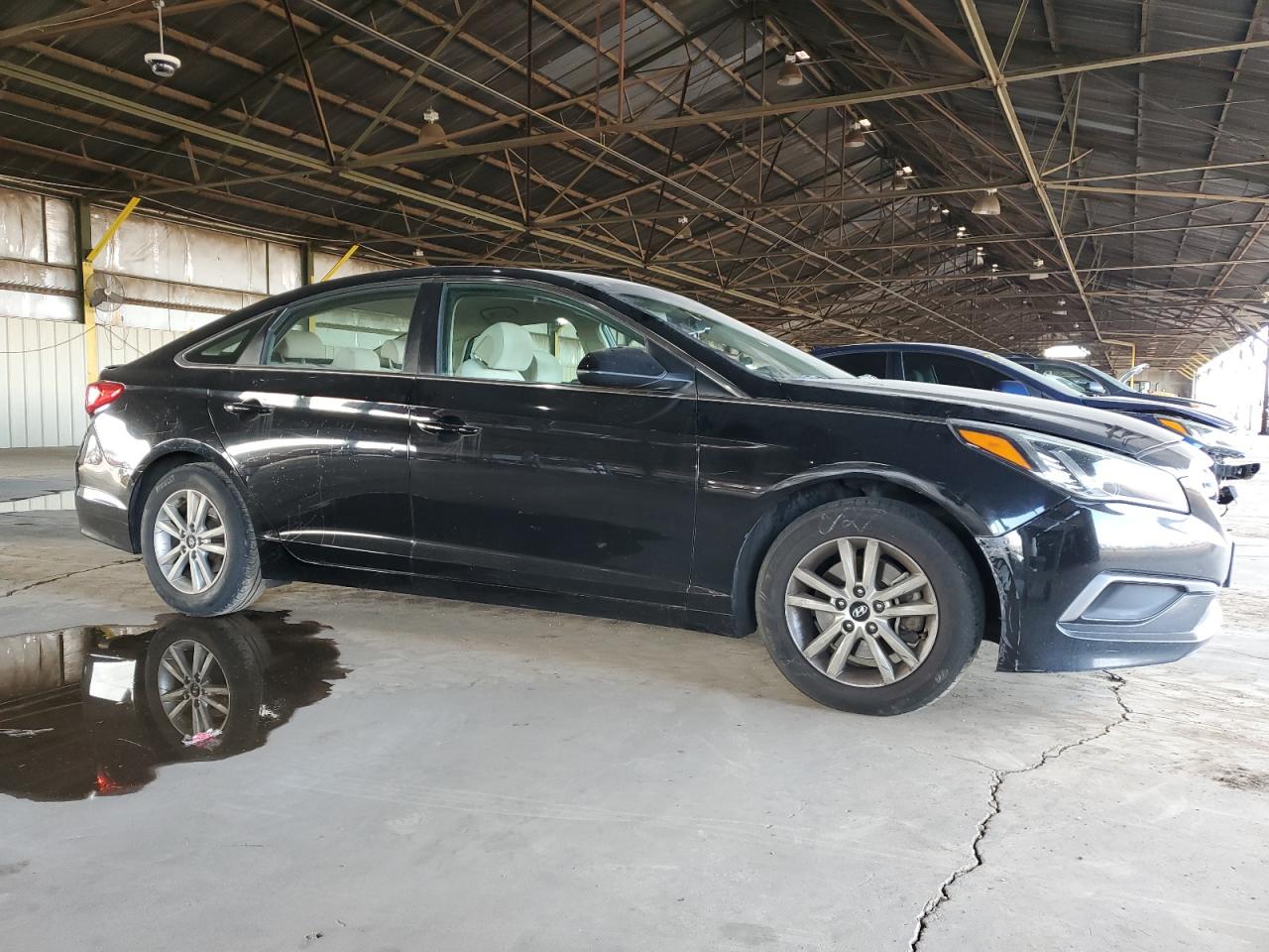 2016 Hyundai Sonata - Image 4