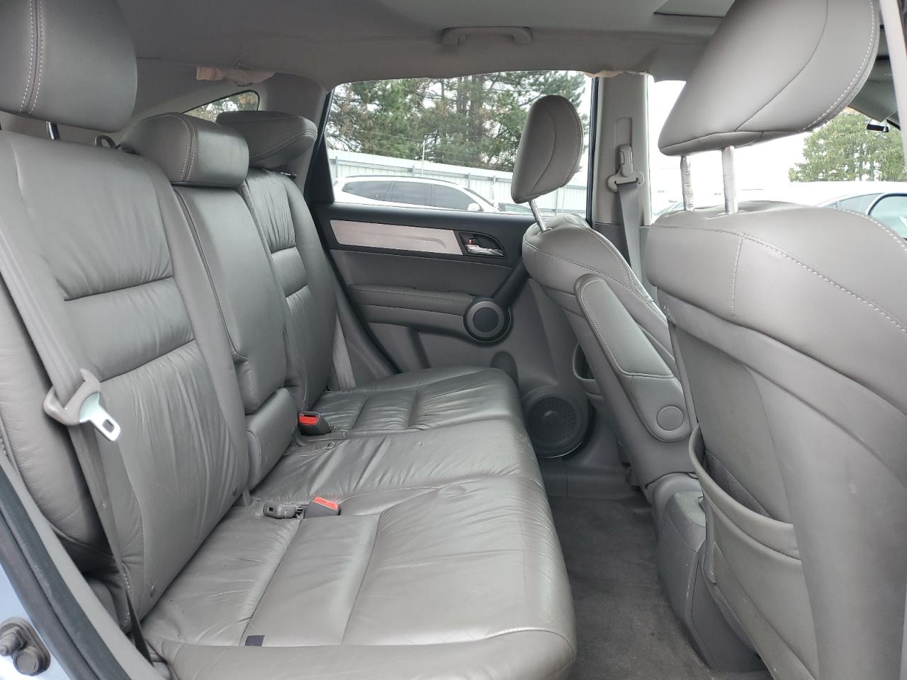 2010 Honda CR-V - Image 11