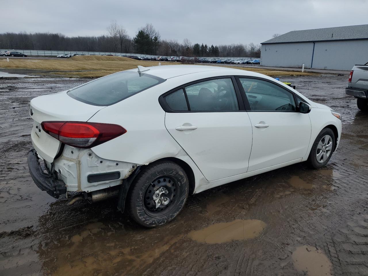 2017 Kia Forte - Image 3