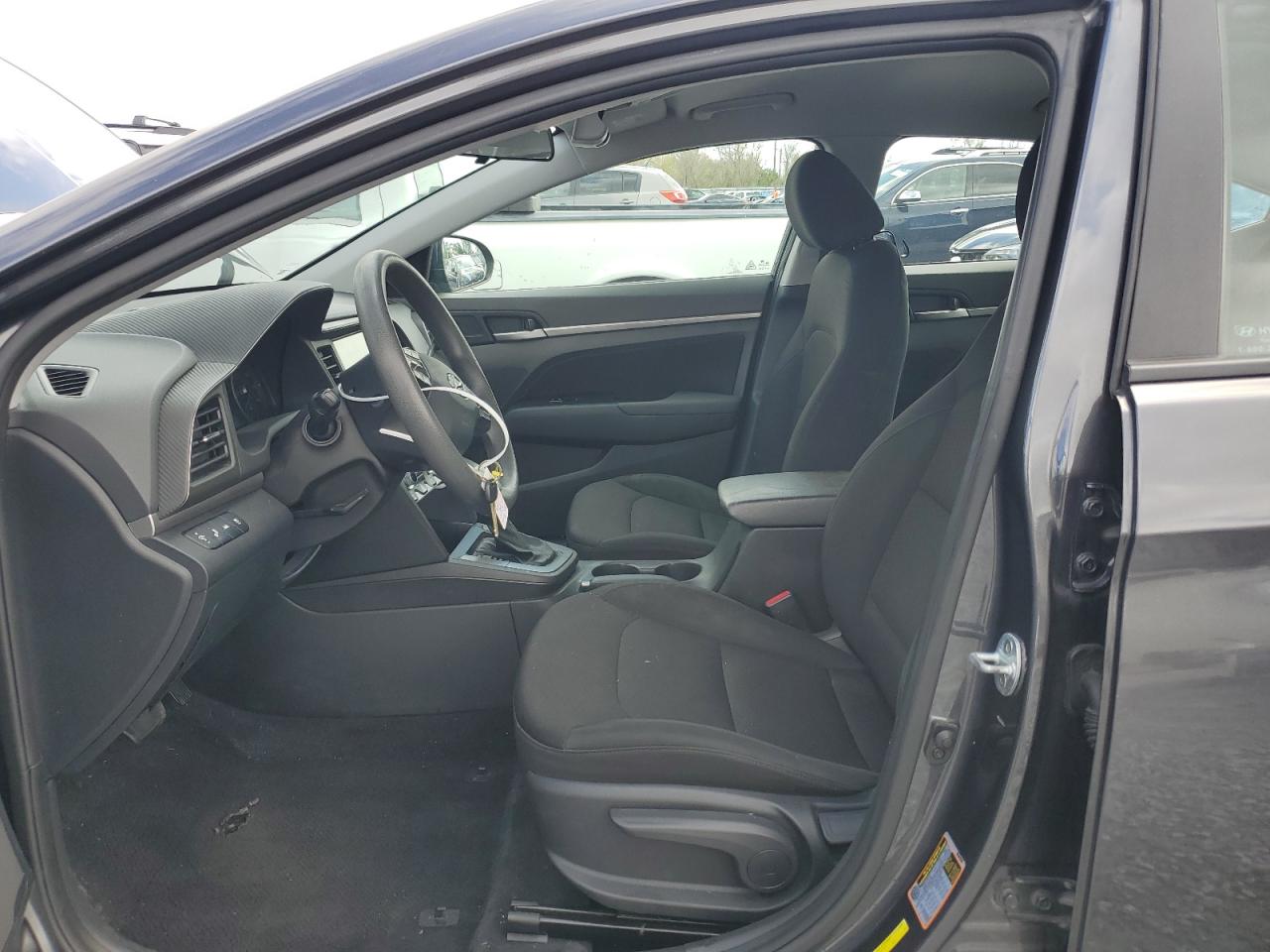2020 Hyundai Elantra - Image 7