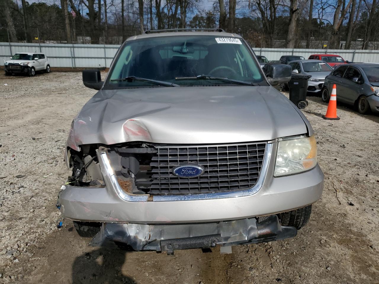 2003 Ford Expedition - Image 5