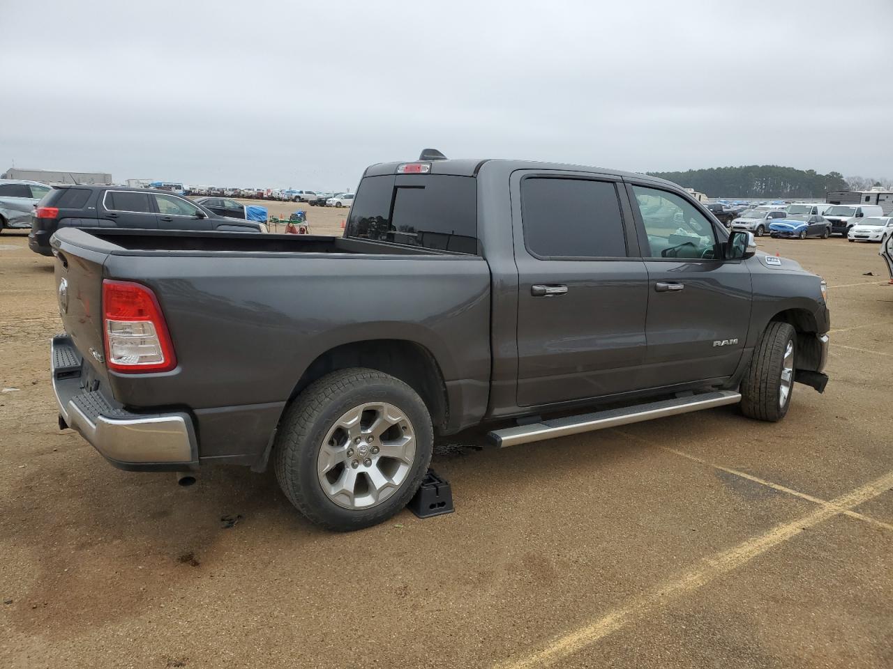 2019 RAM 1500 - Image 3