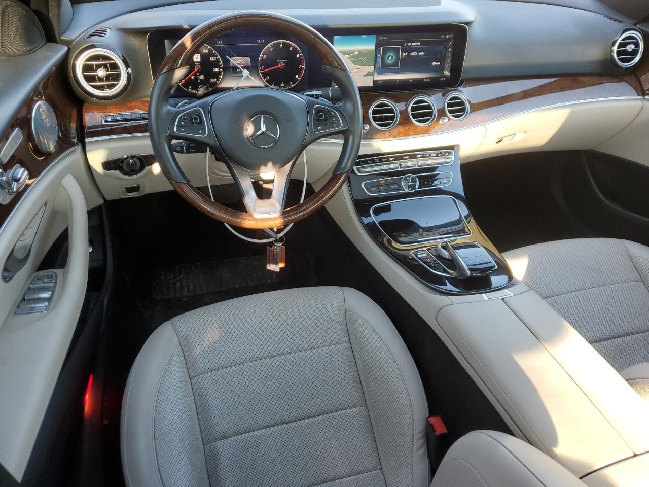 2017 Mercedes-Benz E-klasse - Image 8