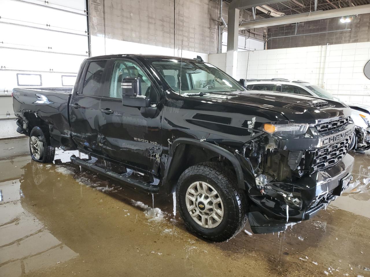 2021 Chevrolet Silverado - Image 4