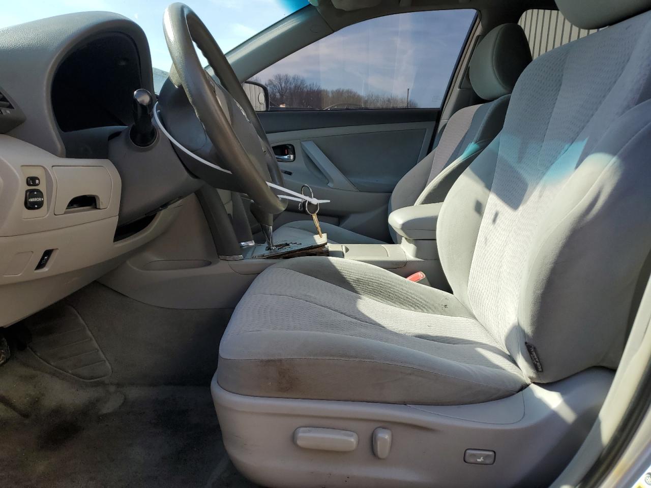 2011 Toyota Camry - Image 7
