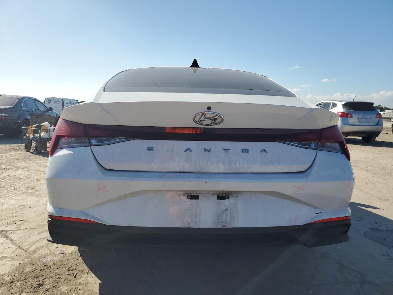 2021 Hyundai Elantra - Image 6