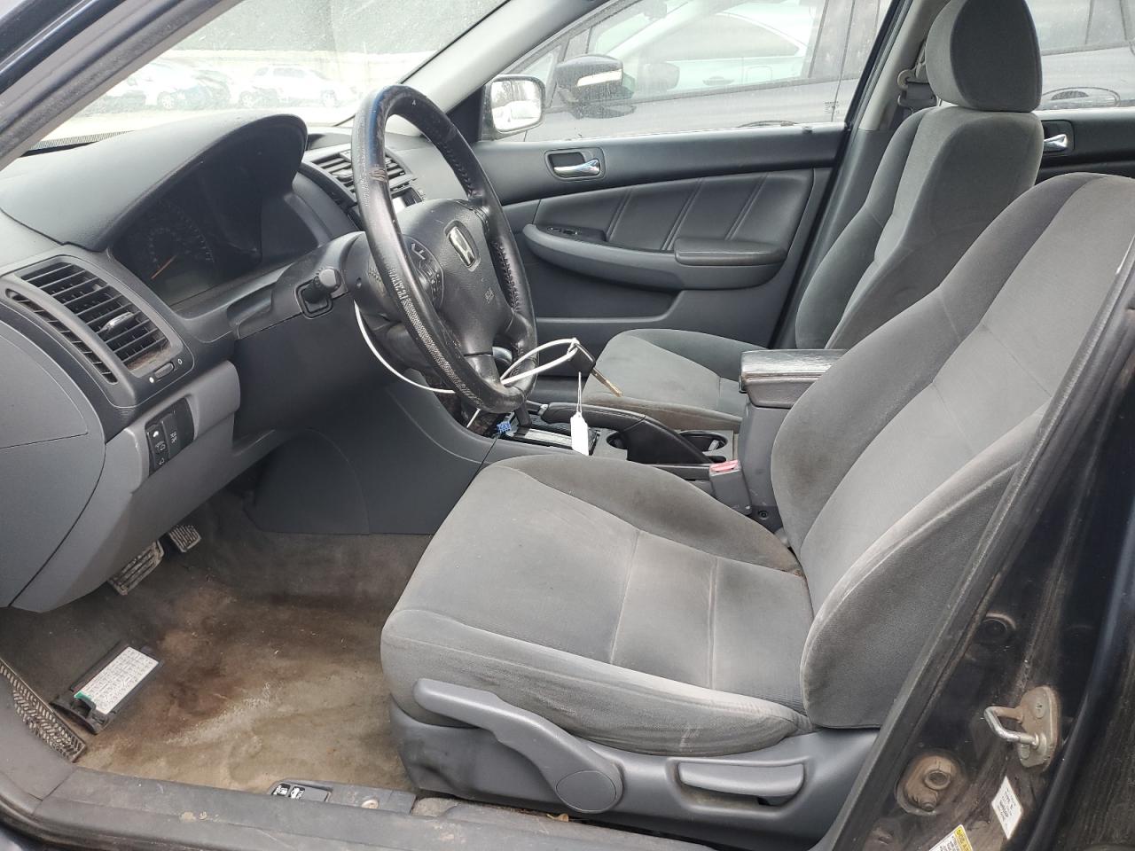 2005 Honda Accord - Image 7