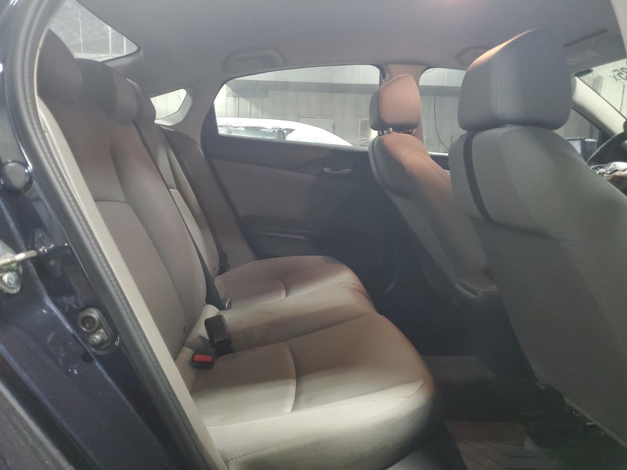 2016 Honda Civic - Image 10