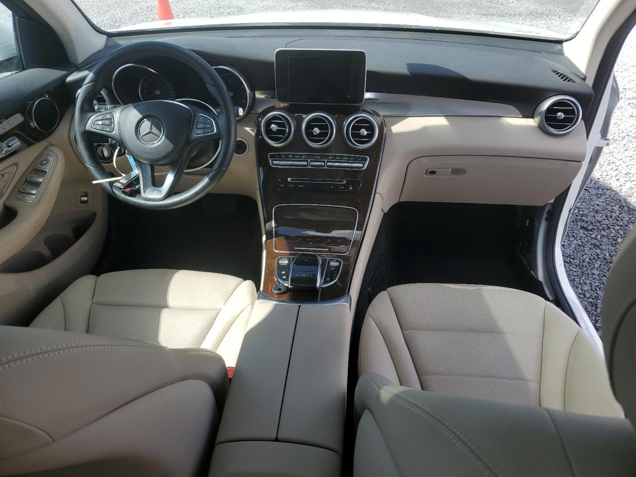 2017 Mercedes-Benz GLC - Image 8
