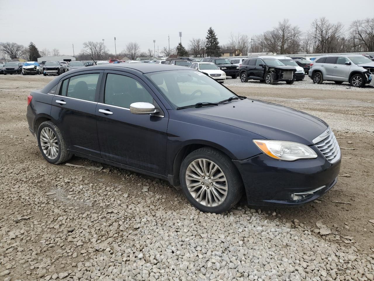 2012 Chrysler 200 - Image 4