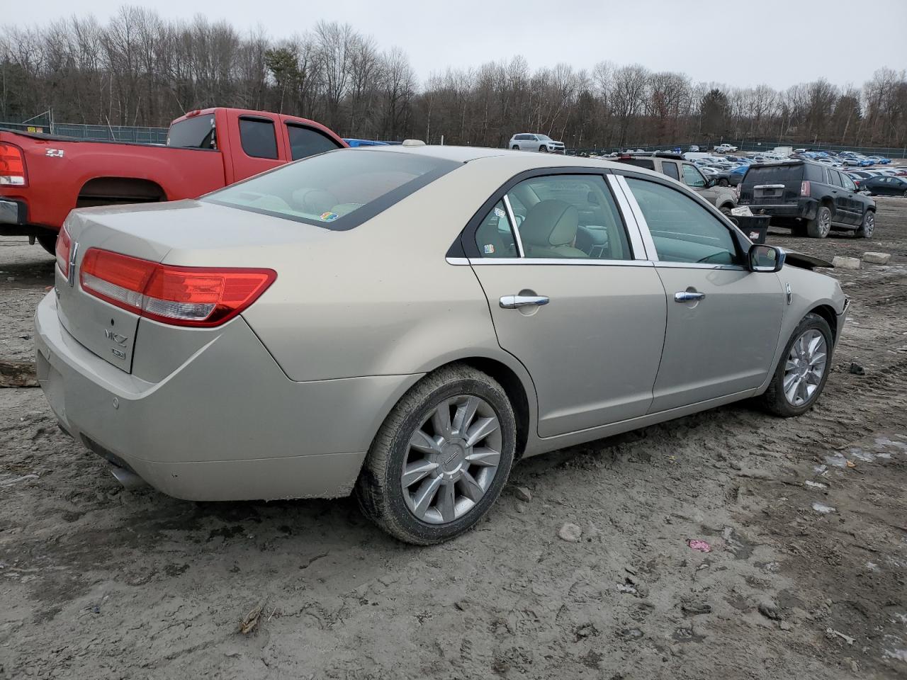 2010 Lincoln MKZ - Image 3