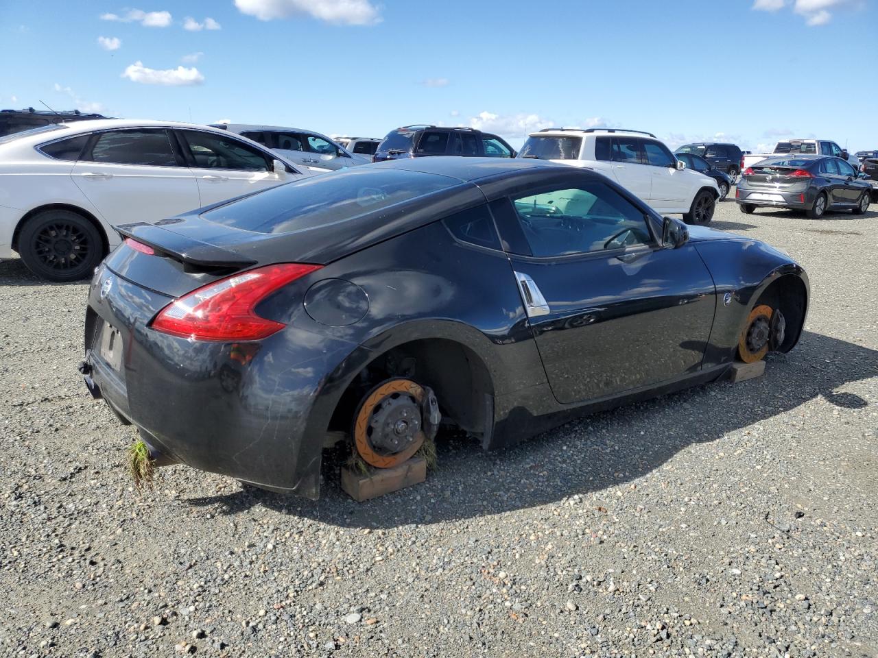 2011 Nissan 370Z - Image 3