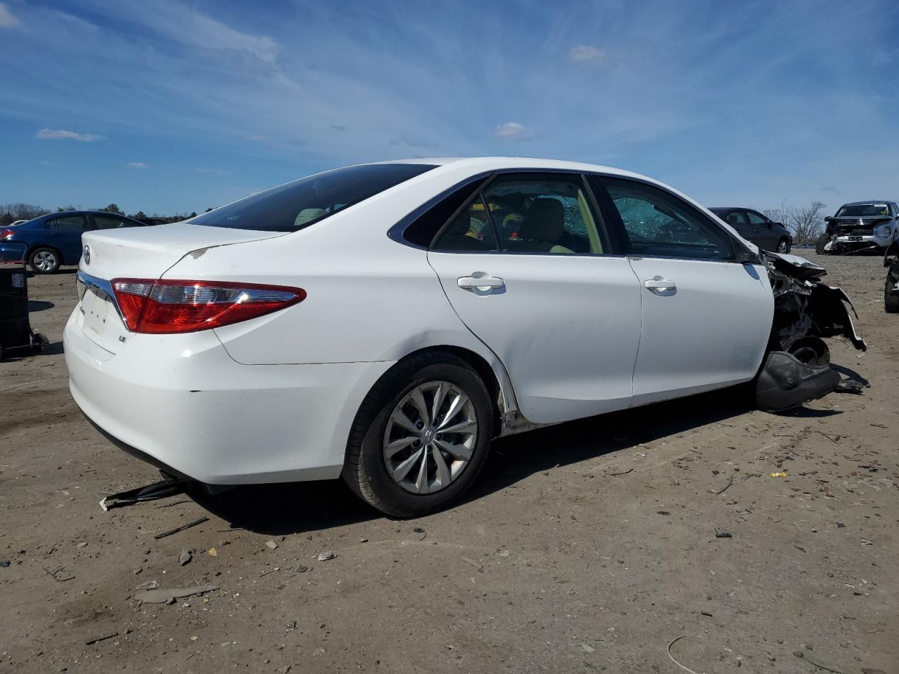 2015 Toyota Camry - Image 3