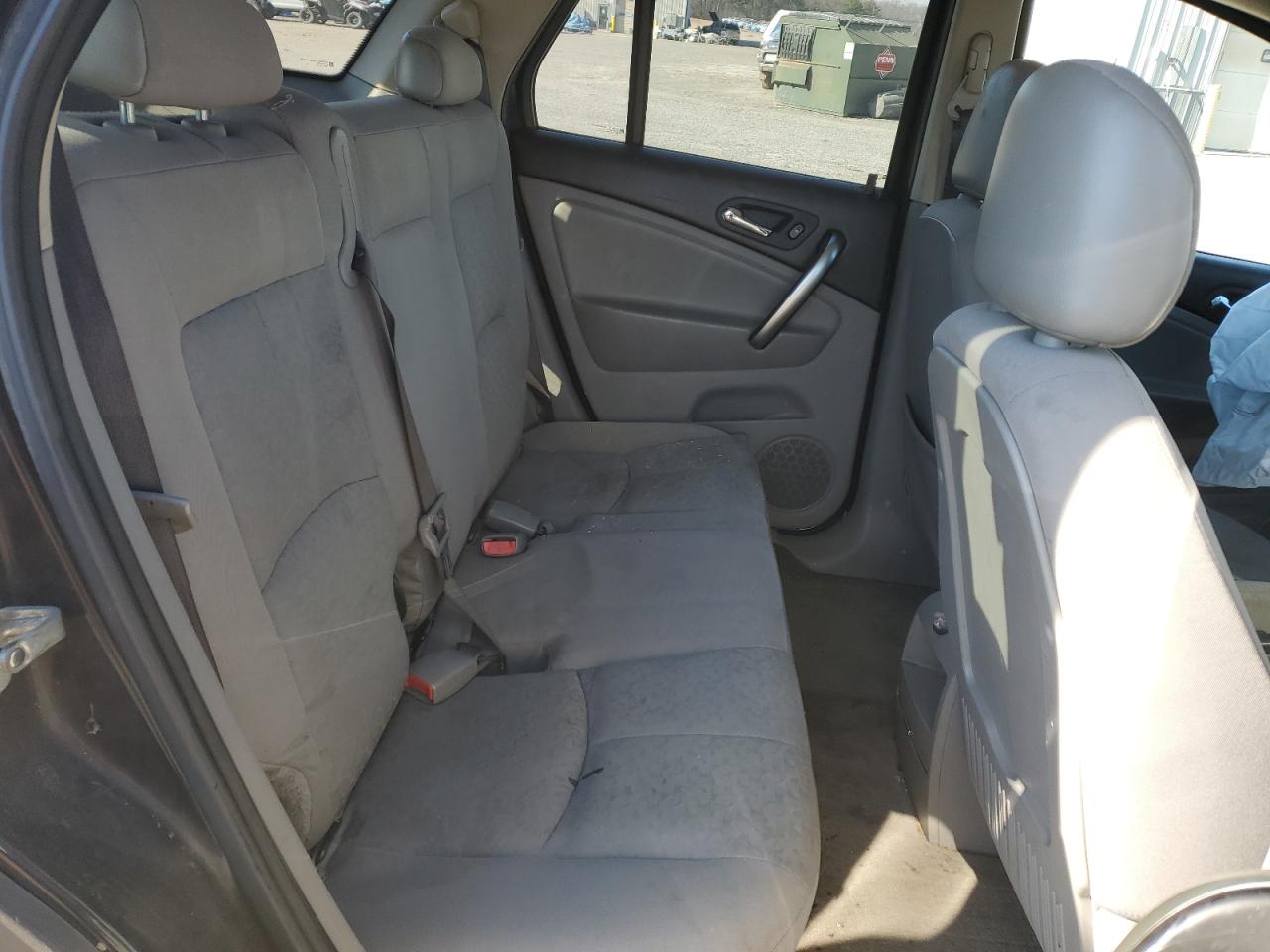 2006 Saturn VUE - Image 11