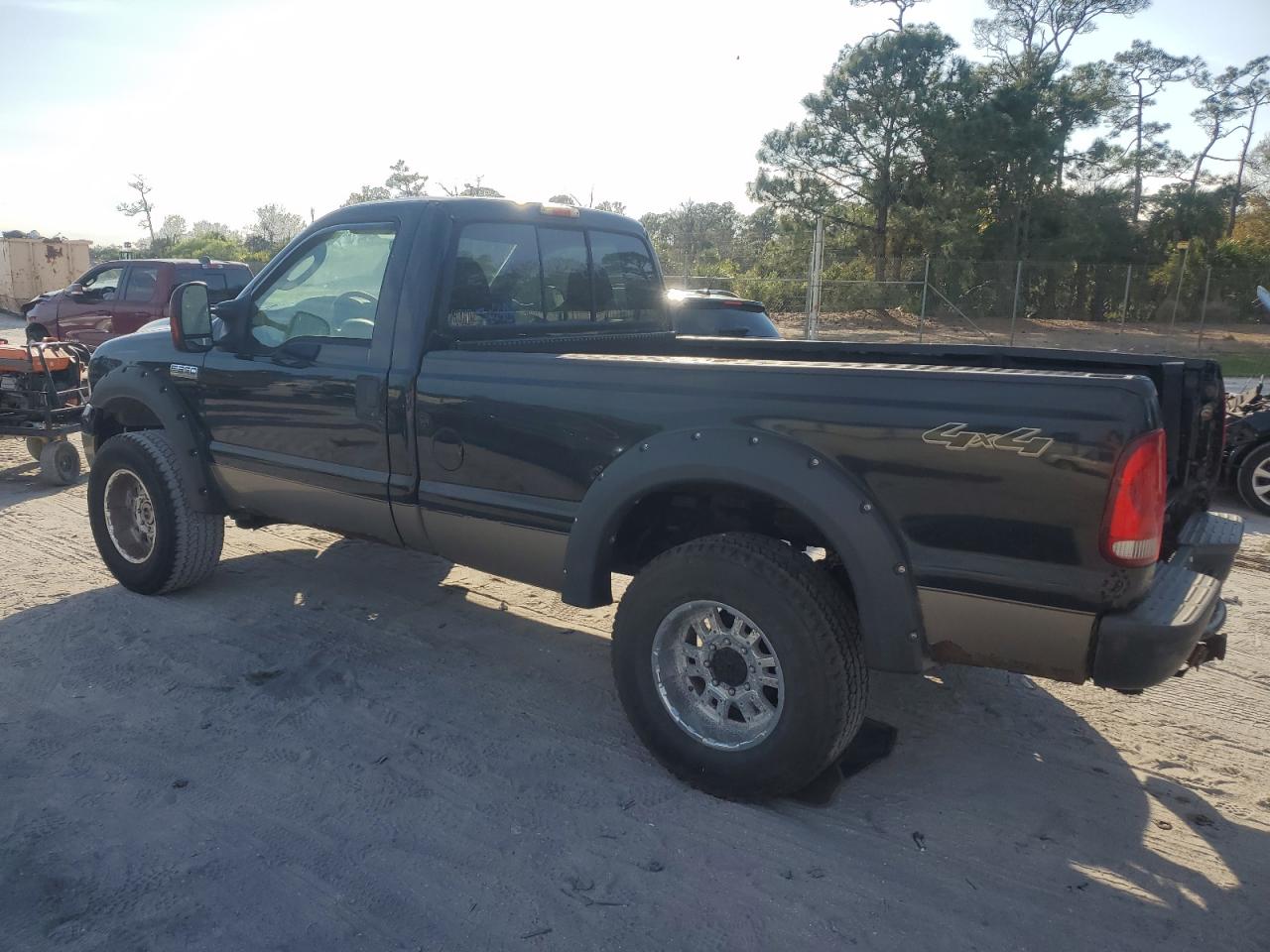 2005 Ford F250 - Image 2