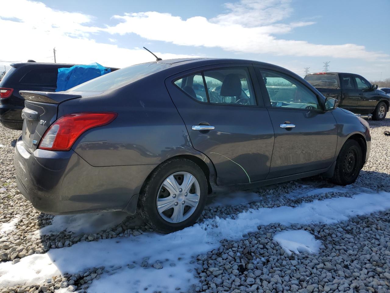 2015 Nissan Versa - Image 3