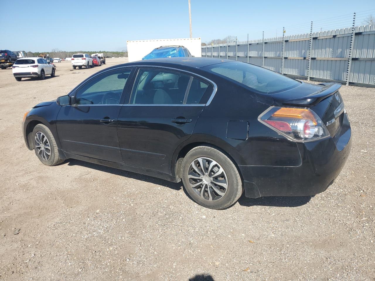 2012 Nissan Altima - Image 2