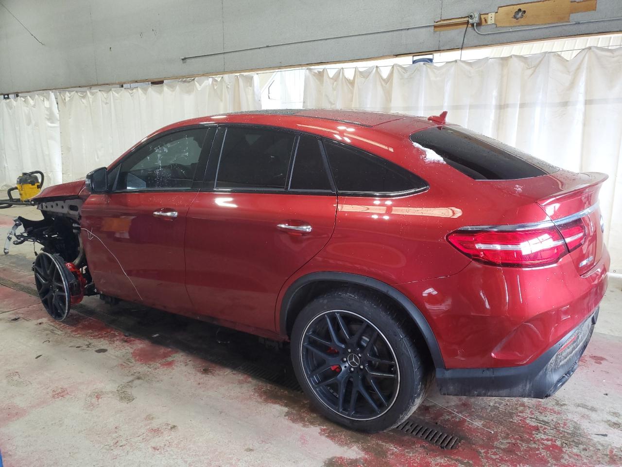 2019 Mercedes-Benz GLE - Image 2