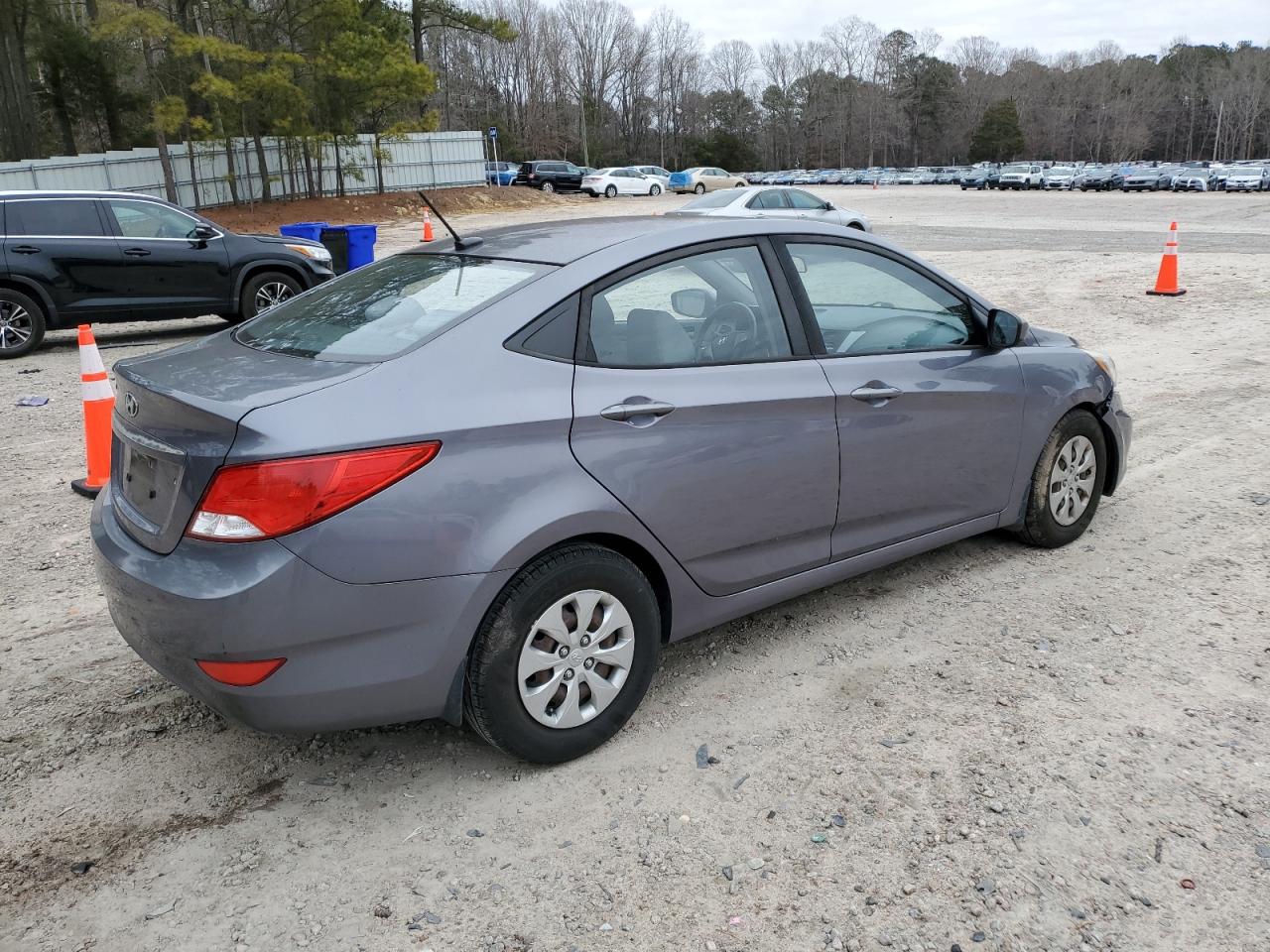 2016 Hyundai Accent - Image 3