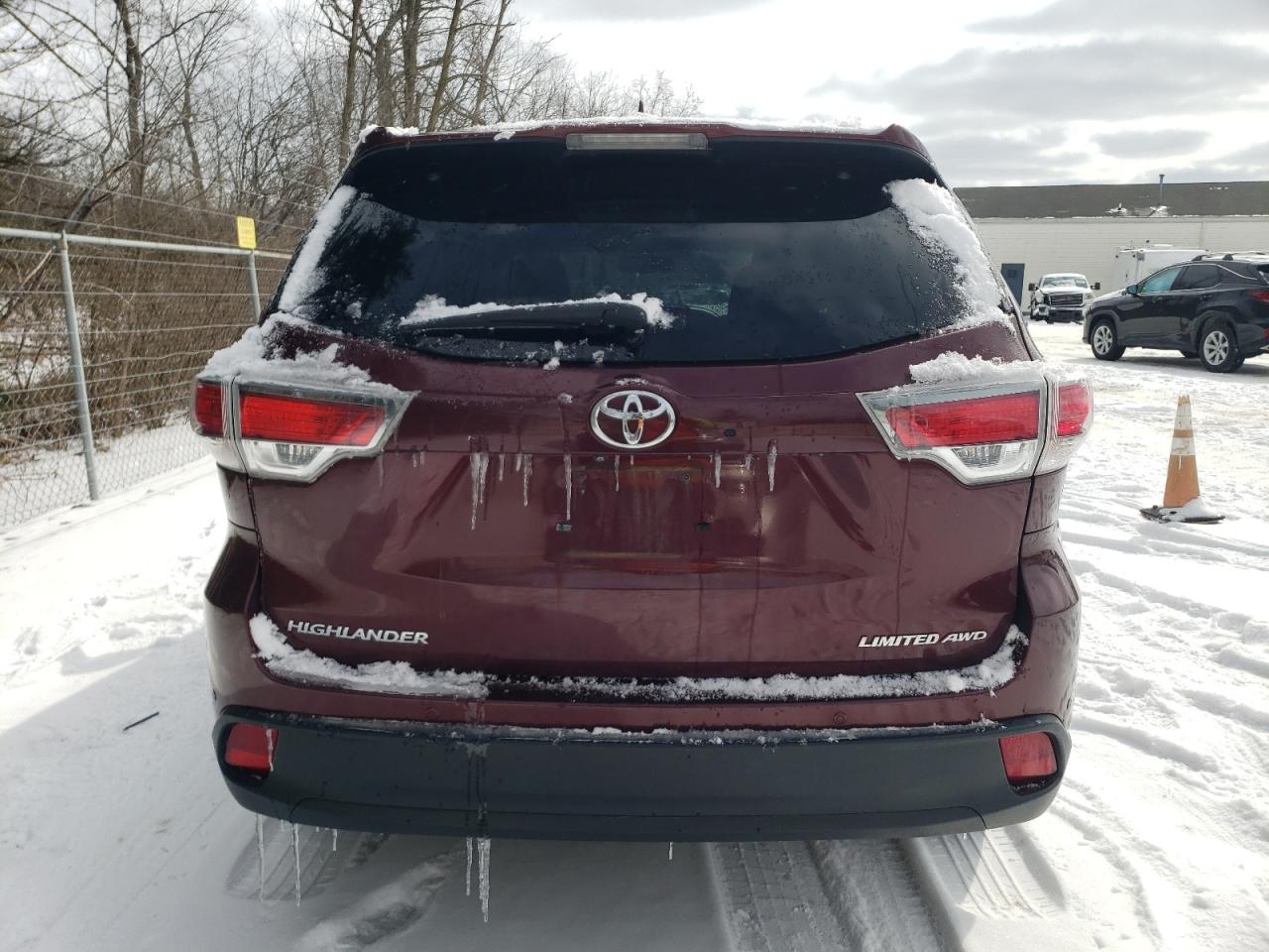 2014 Toyota Highlander - Image 6