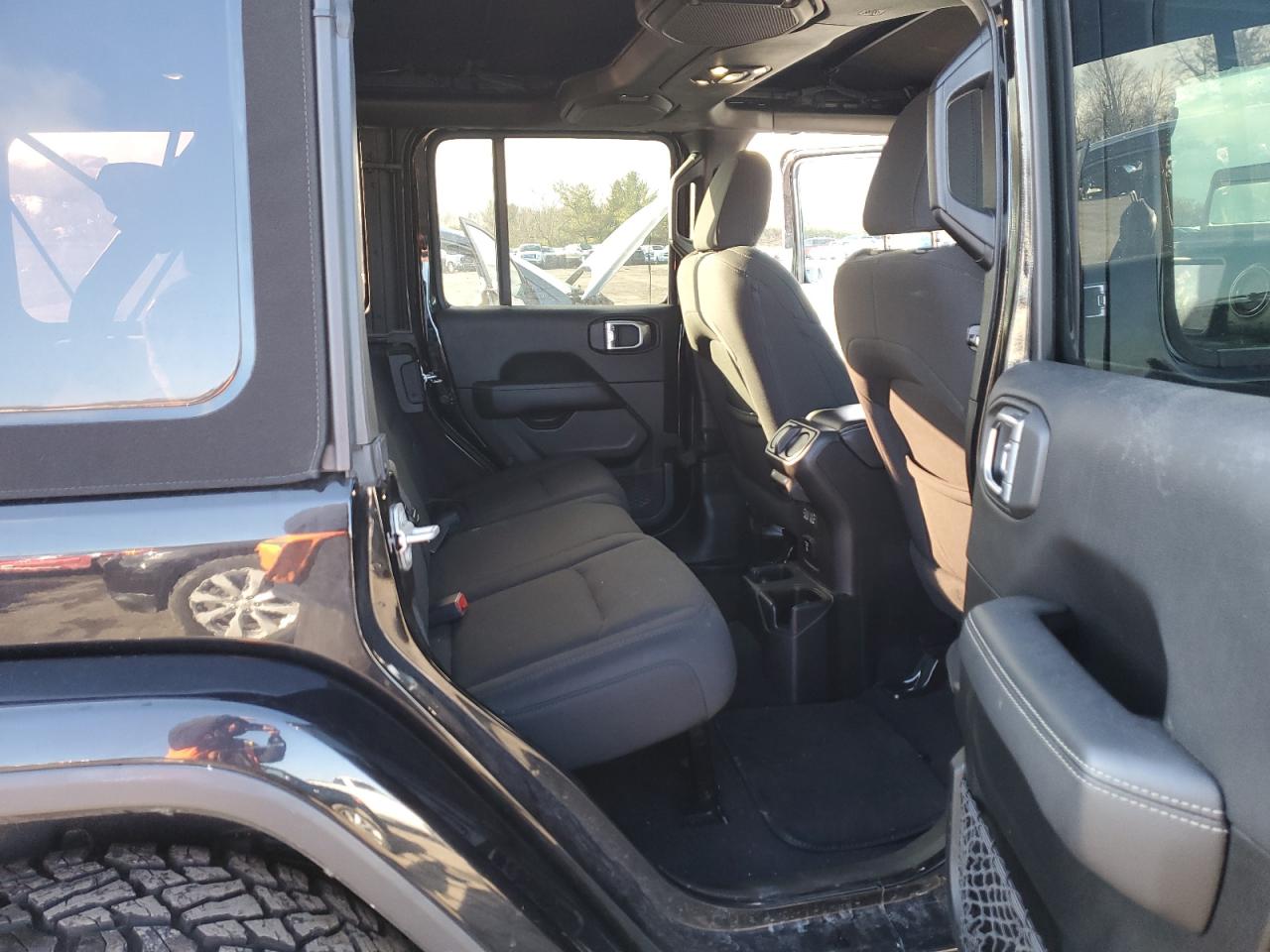 2021 Jeep Wrangler - Image 11