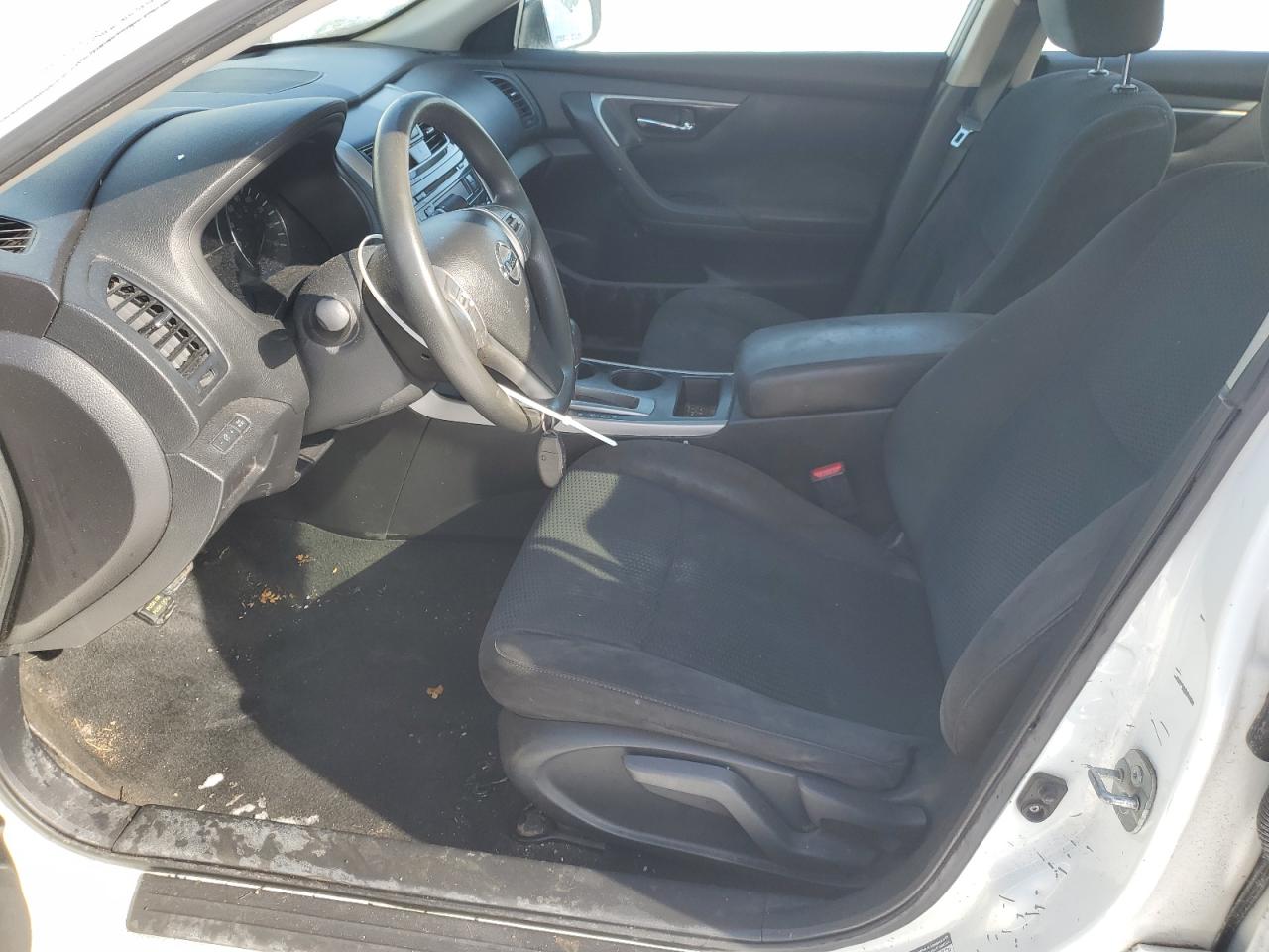 2015 Nissan Altima - Image 7