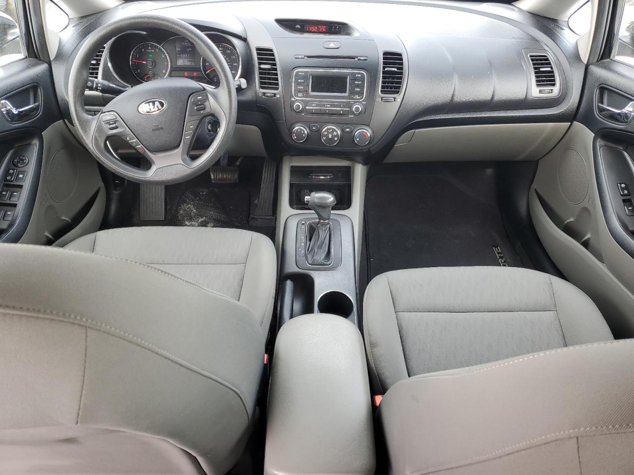 2015 Kia Forte - Image 8