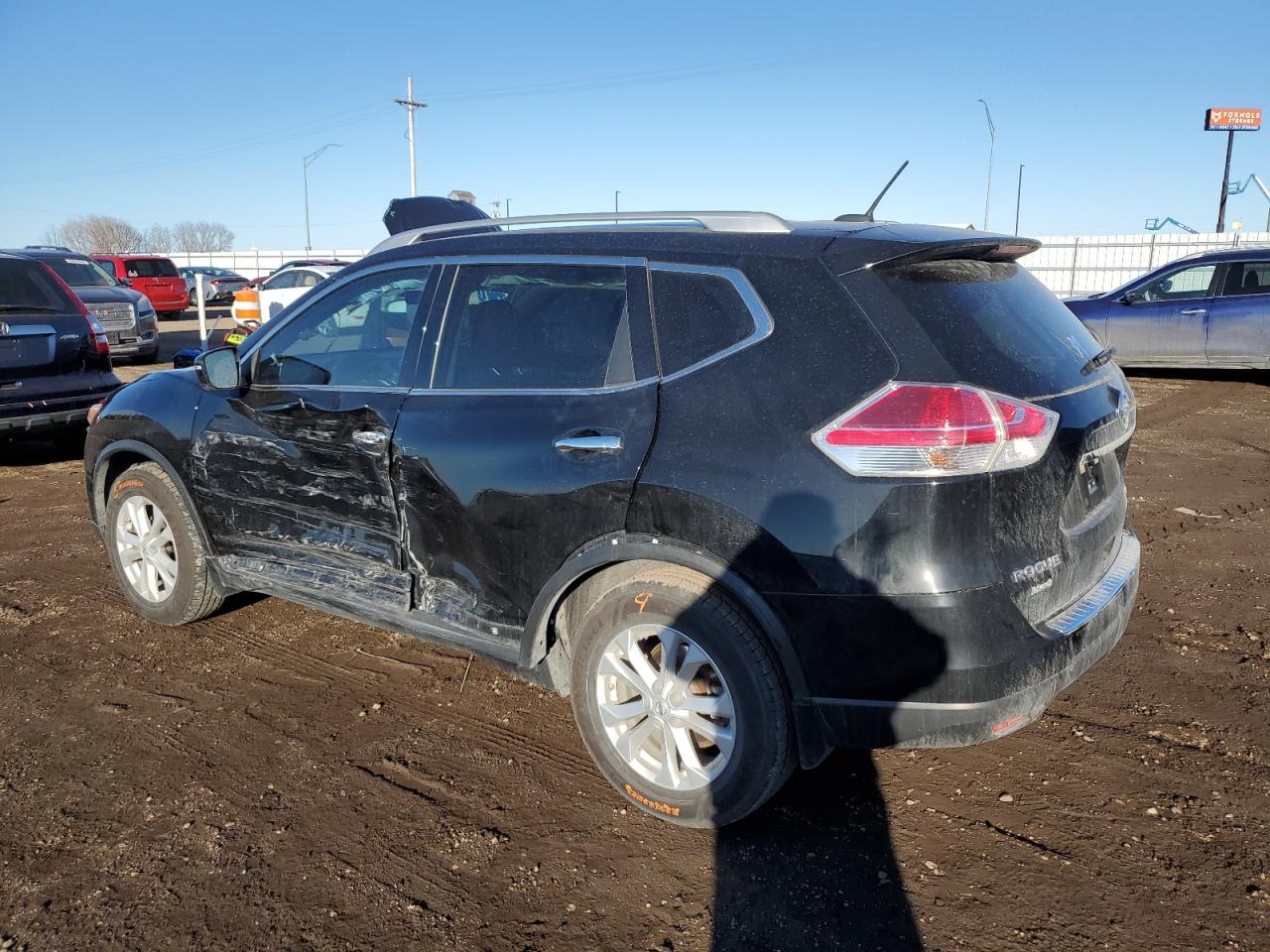 2015 Nissan Rogue - Image 2