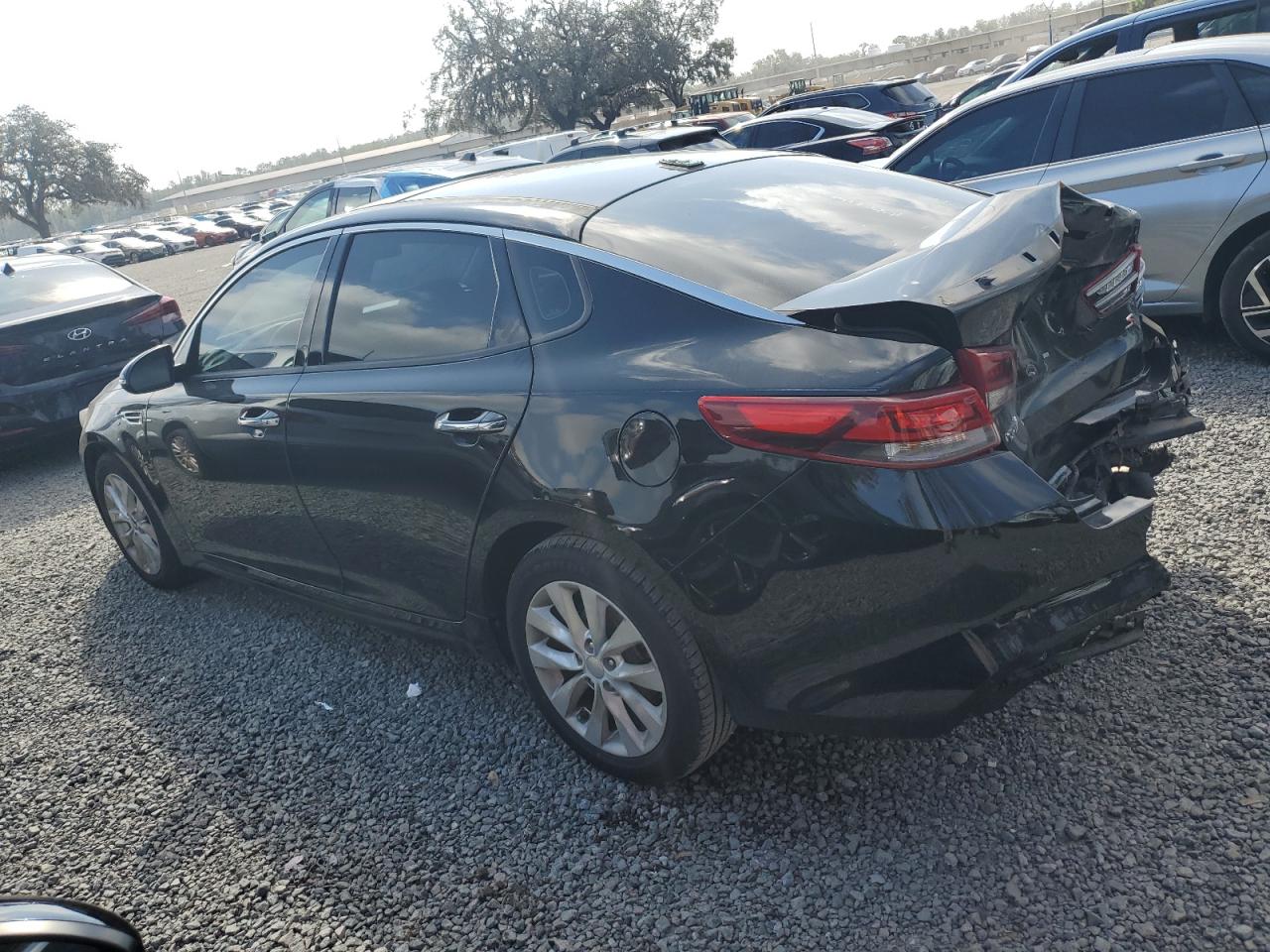 2018 Kia Optima - Image 2