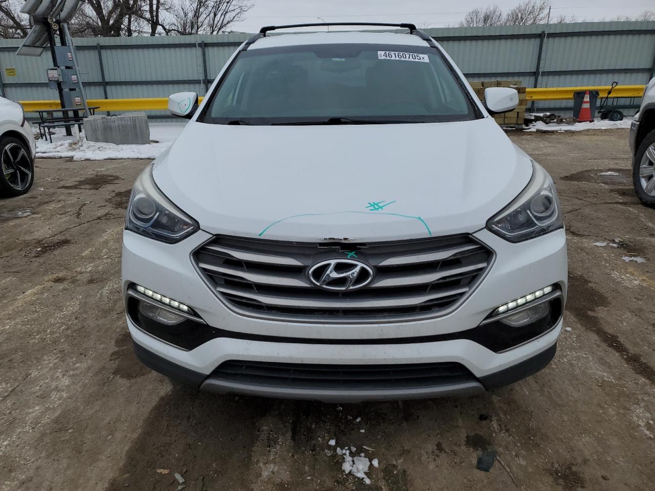 2017 Hyundai Santa Fe - Image 5