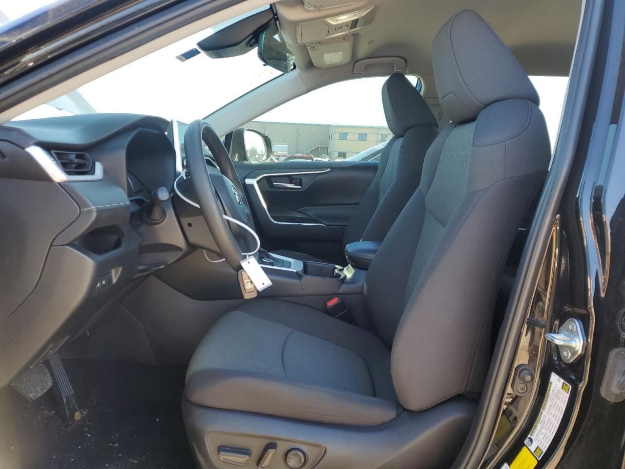 2023 Toyota RAV 4 - Image 7