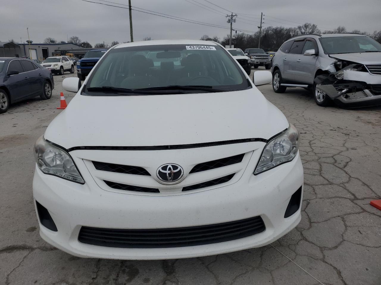 2012 Toyota Corolla - Image 5