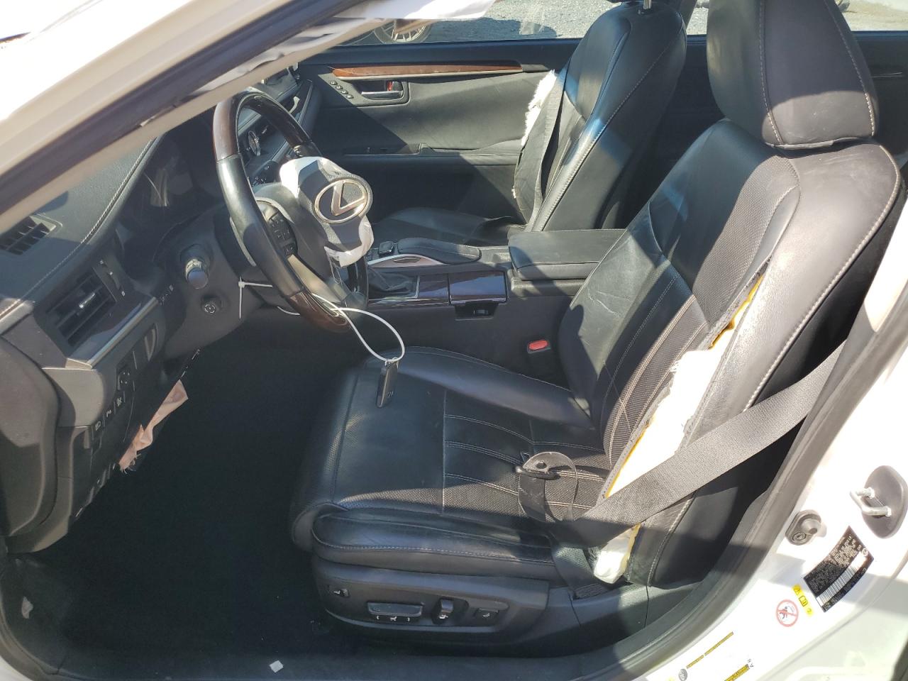2018 Lexus ES - Image 7