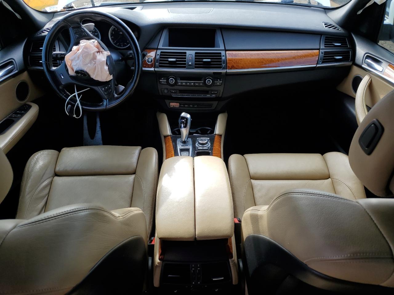2010 BMW X5 - Image 8