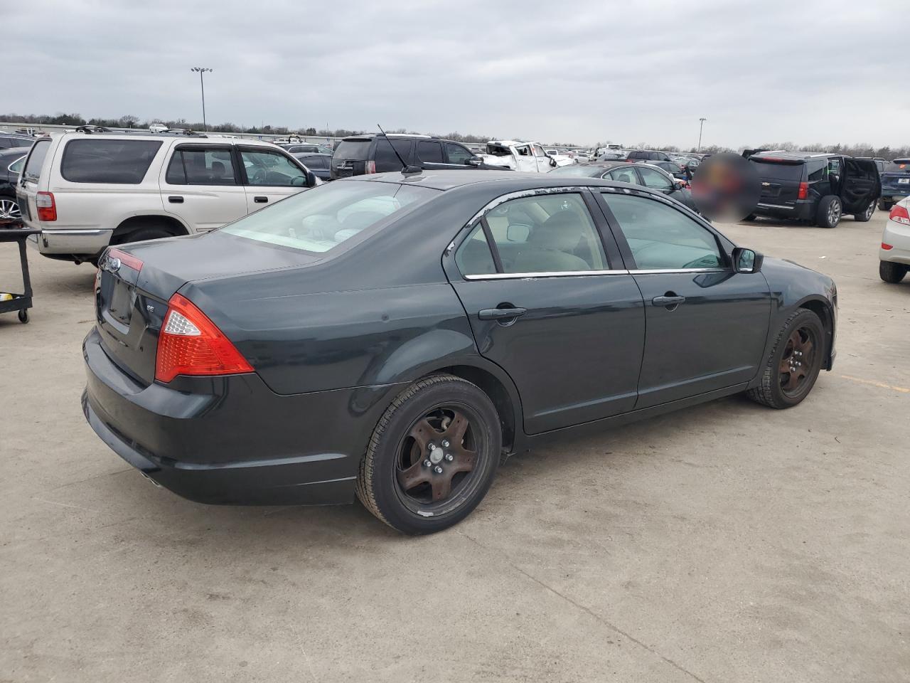 2010 Ford Fusion - Image 3