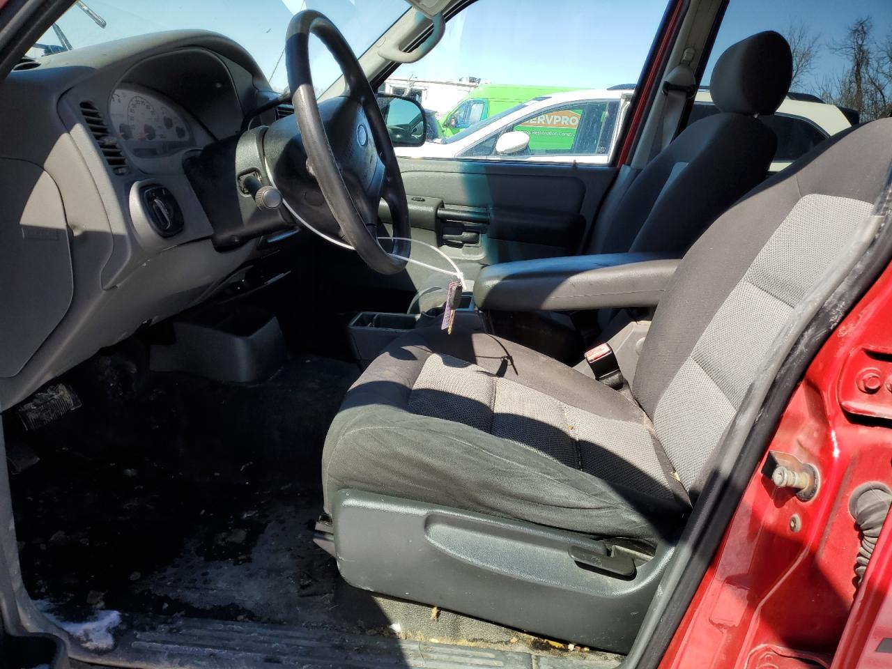 2005 Ford Explorer - Image 7