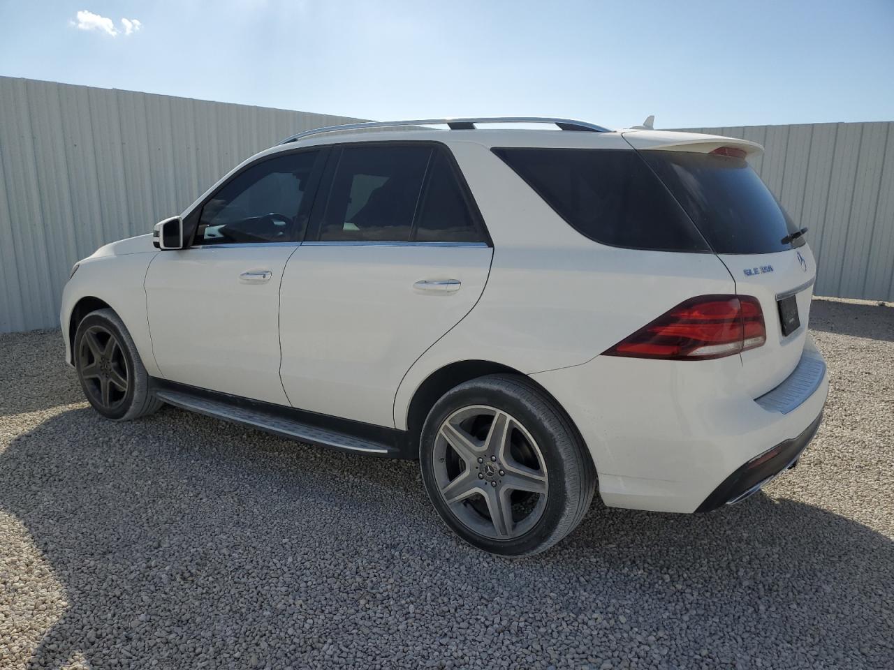 2017 Mercedes-Benz GLE - Image 2