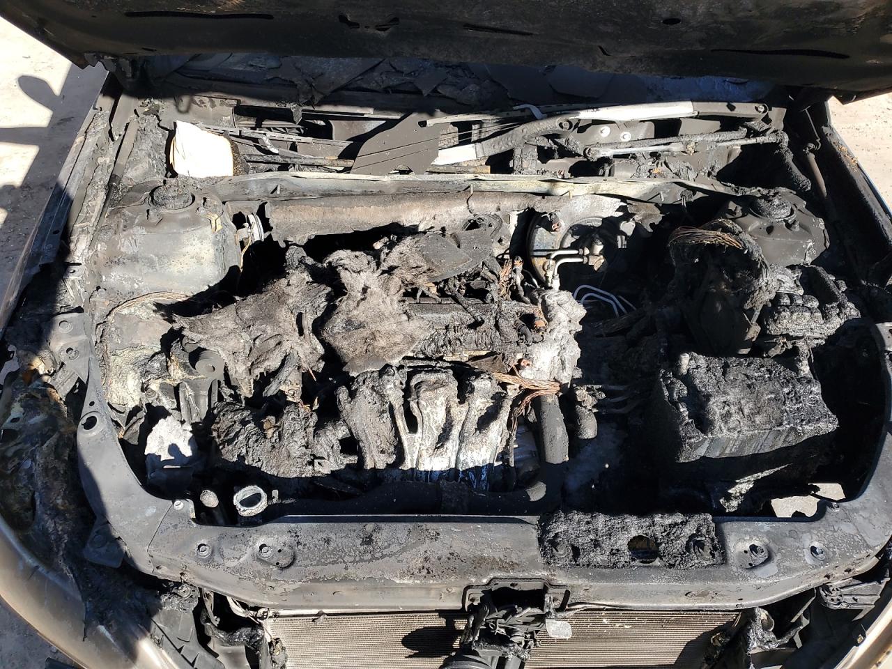 2013 Hyundai Sonata - Image 11