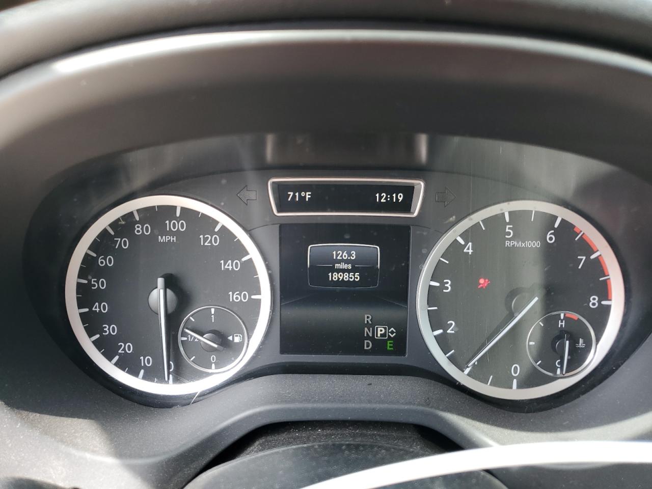 2017 Infiniti QX30 - Image 9