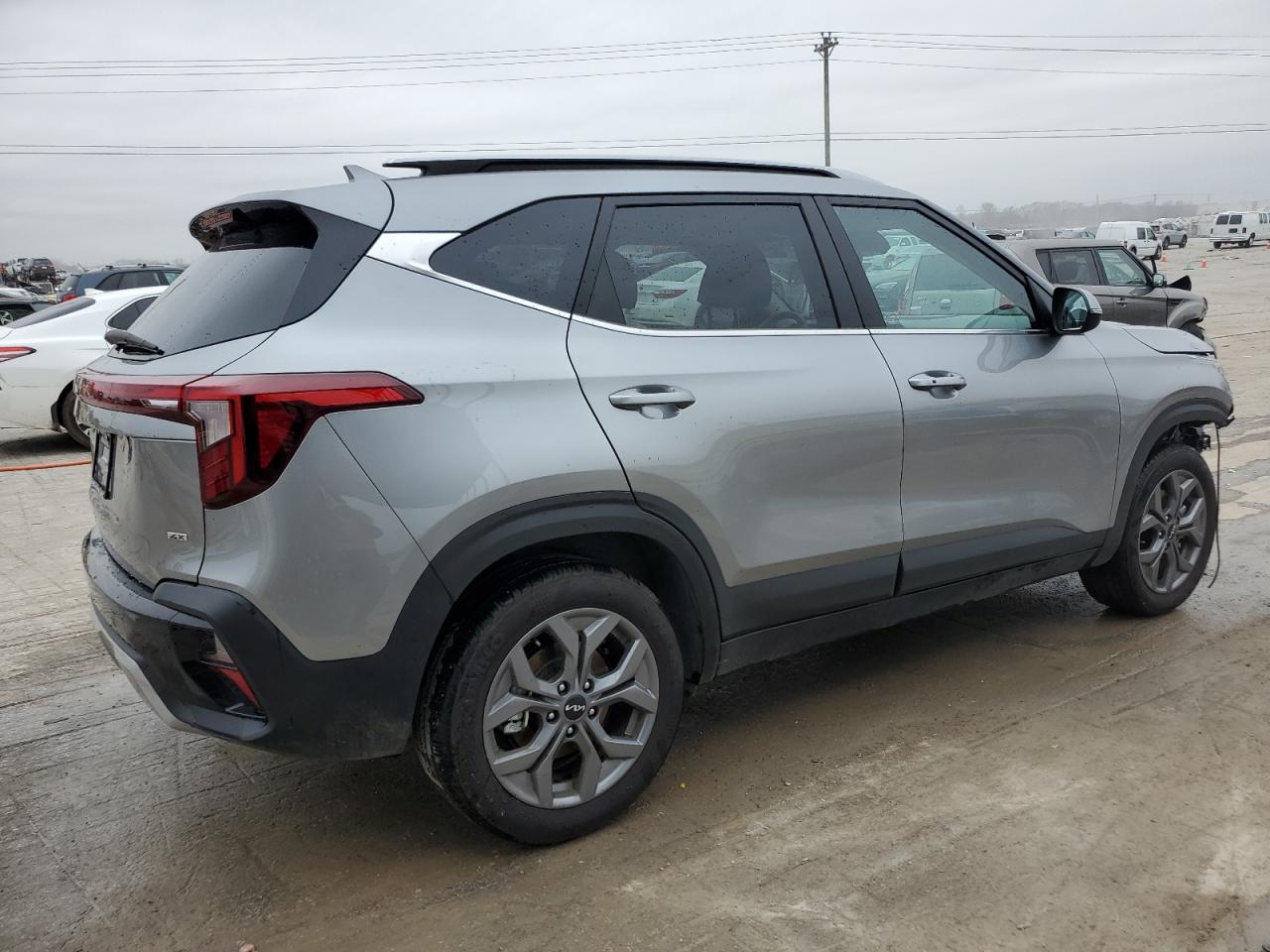 2024 Kia Seltos - Image 3