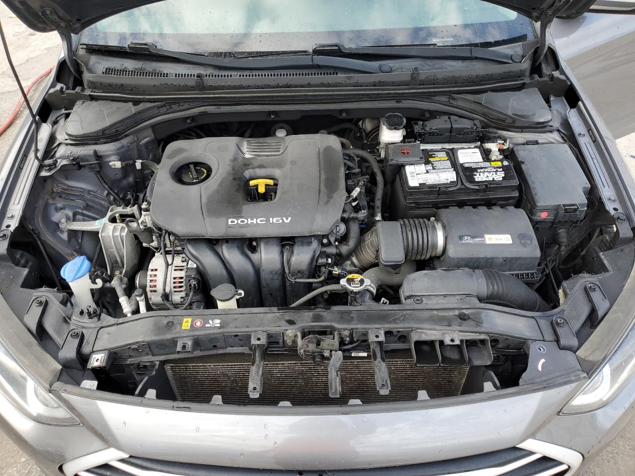 2018 Hyundai Elantra - Image 11