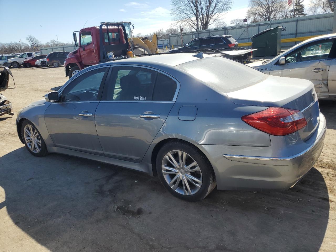 2014 Hyundai Genesis - Image 2