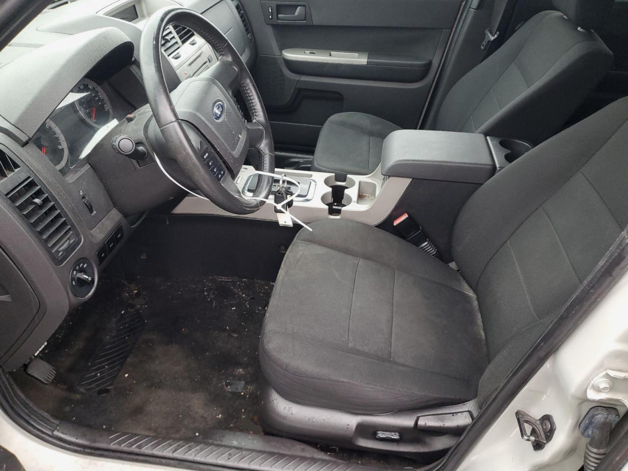 2009 Ford Escape - Image 7