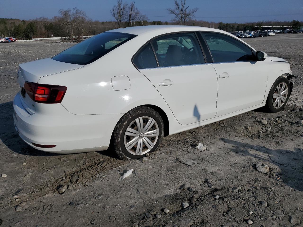 2017 Volkswagen Jetta - Image 3