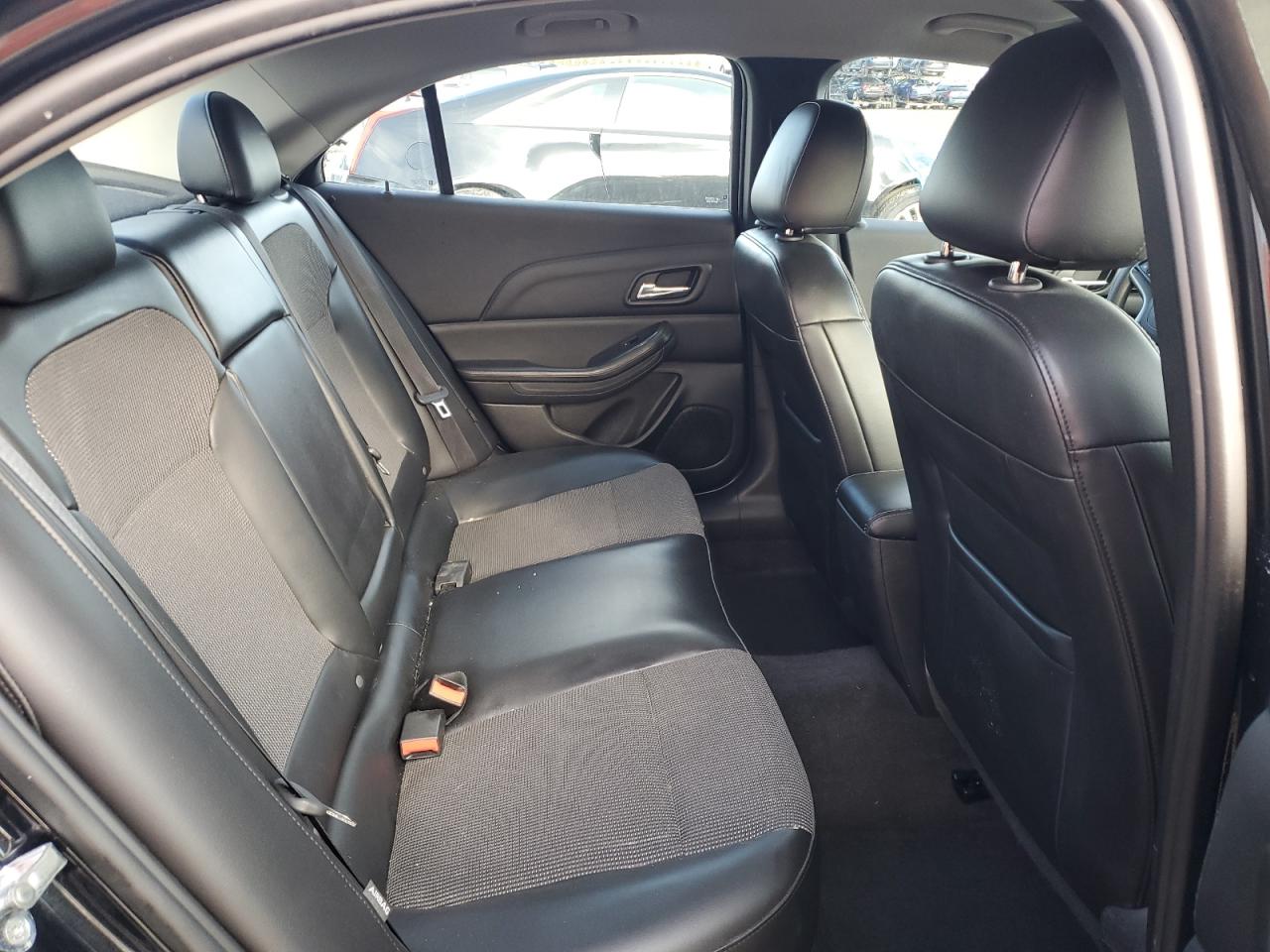 2015 Chevrolet Malibu - Image 10